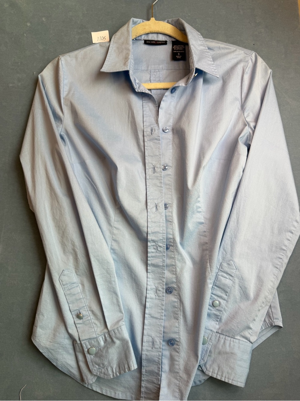 New York Co Light Blue Dress Shirt - Tailored Button-Up size S